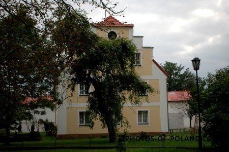 Henryków Palace  