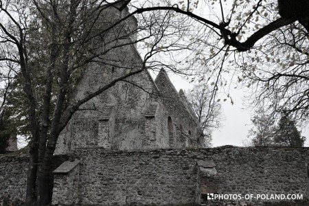Złotnik ruina kościoła gotyckiego Polska lubuskie 