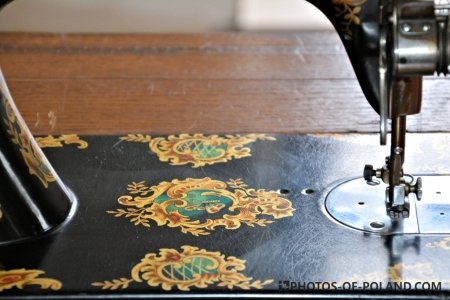 Sewing machine: Veritas of the twentieth century