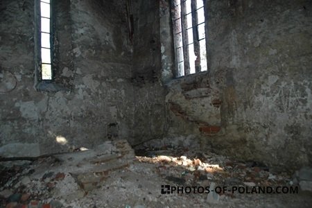 Złotnik: ruina kościoła gotyckiego